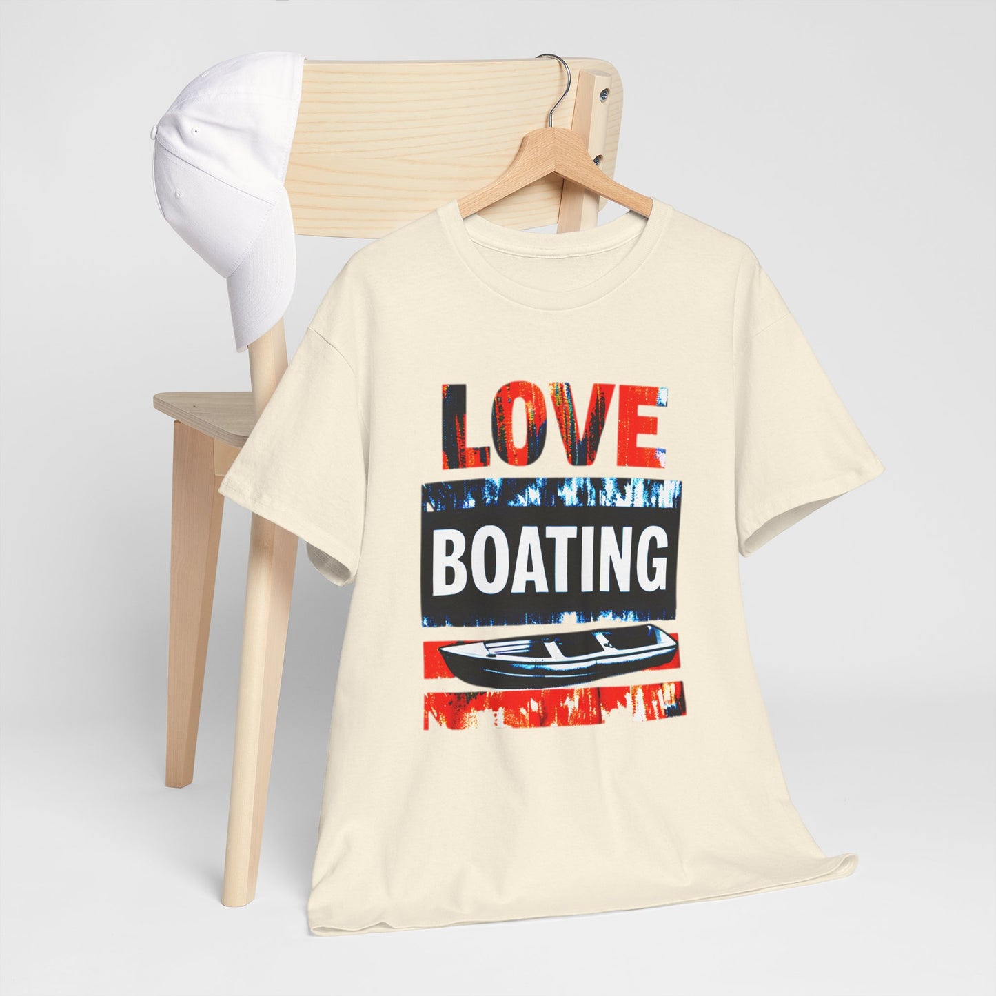 "LOVE Boating - Nautical Lifestyle T-Shirt"