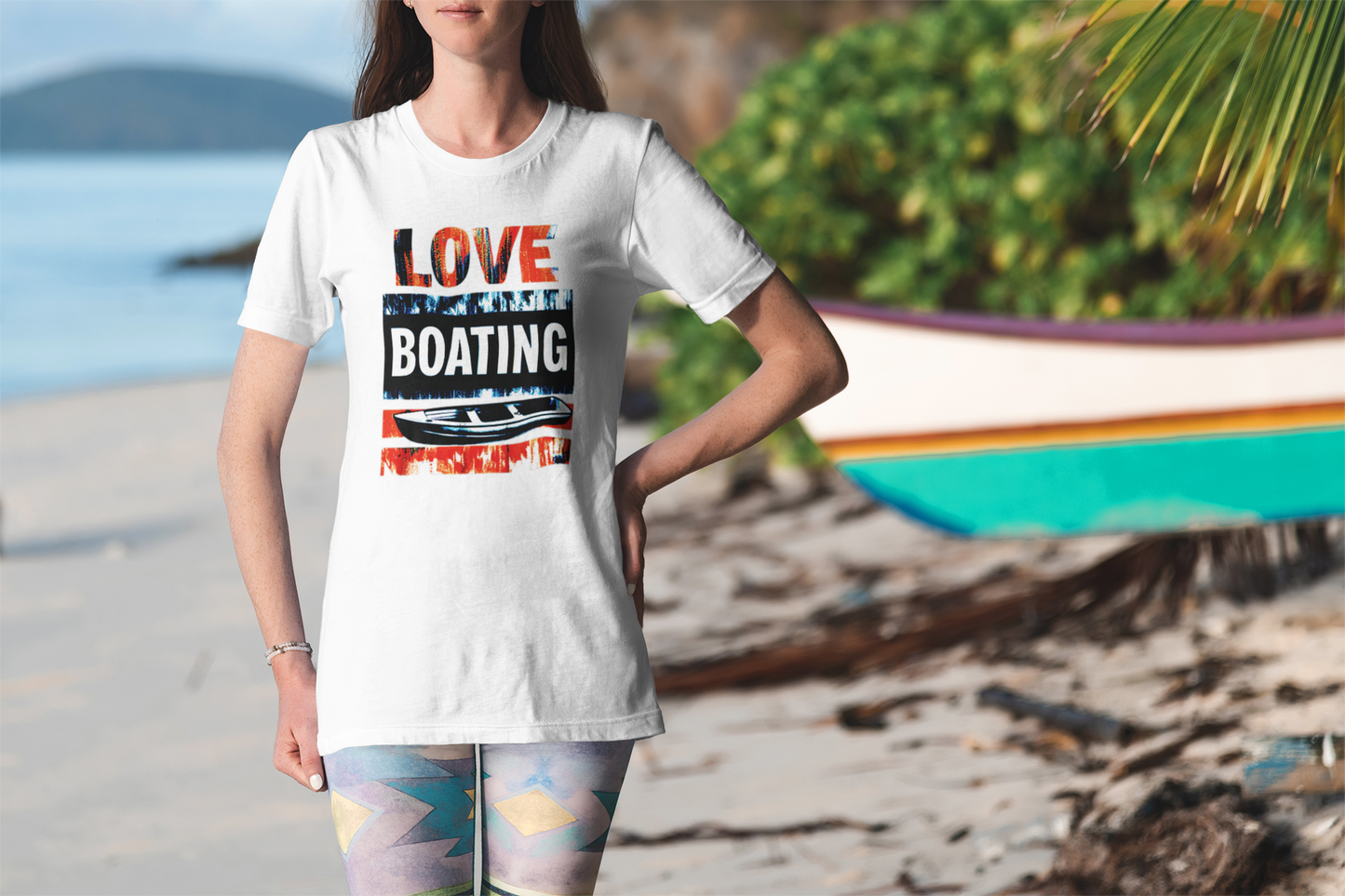 "LOVE Boating - Nautical Lifestyle T-Shirt"